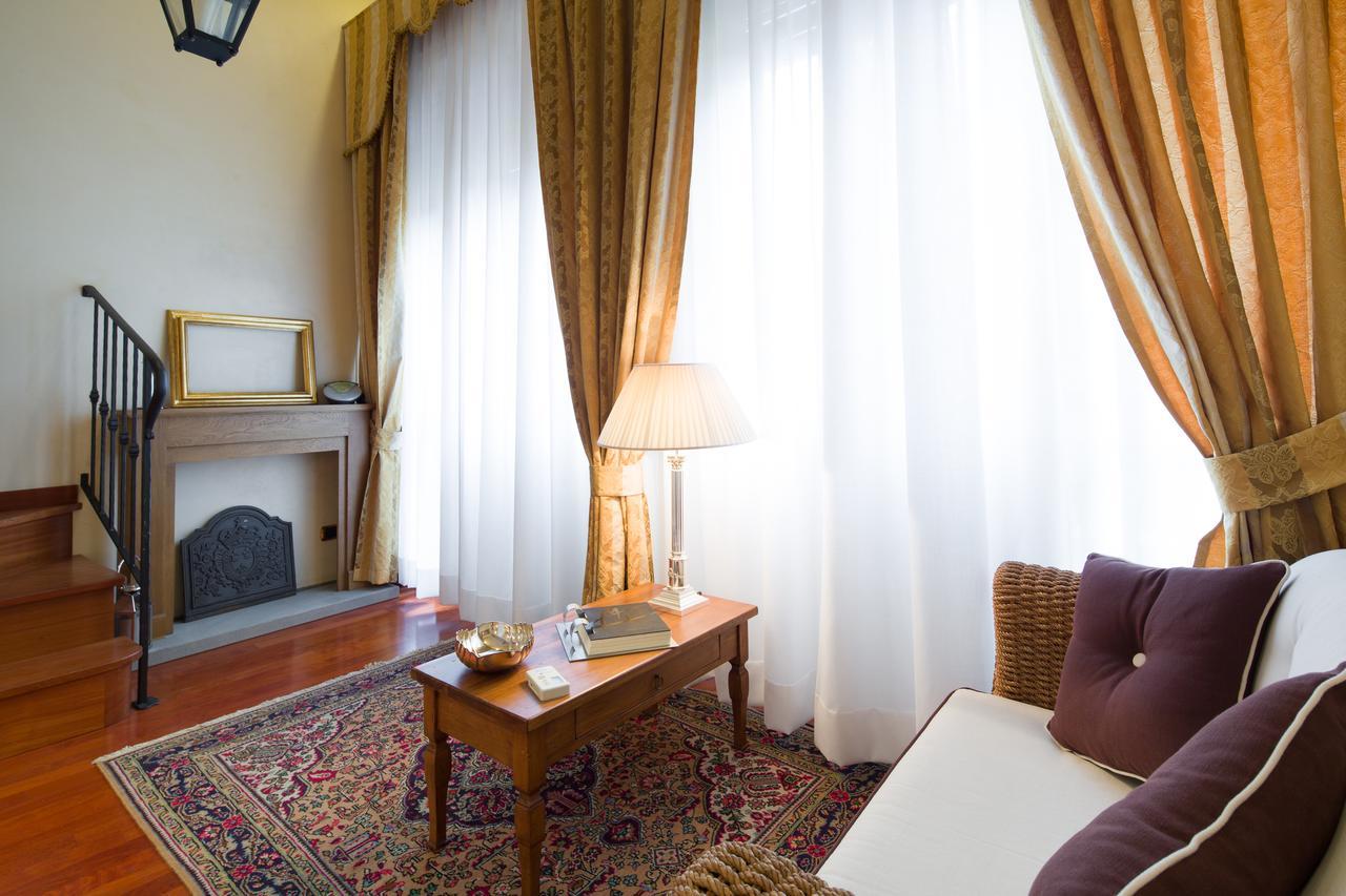 Old Tower Ponte Vecchio Suite 佛罗伦萨 客房 照片